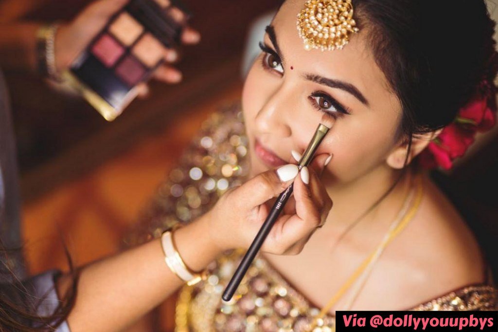 HD Makeup Vs Airbrush Makeup: What's Best For Your Big Day! (Pros + Cons)
