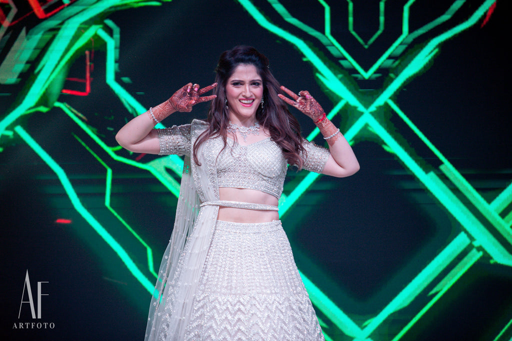 10 Best Solo Sangeet Songs For 2020/2021 Brides!